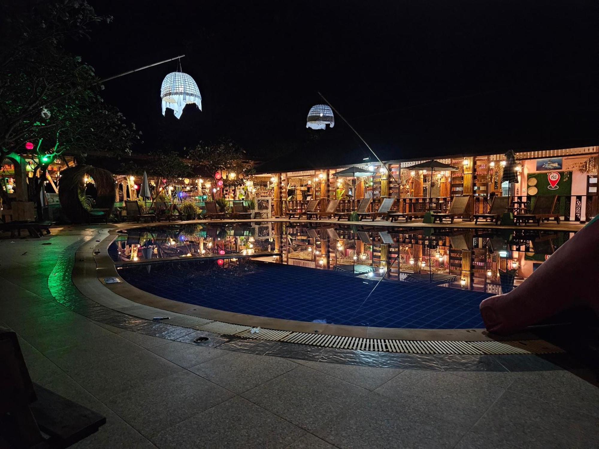 Lanta Riviera Beach Resort Koh Lanta Exterior photo