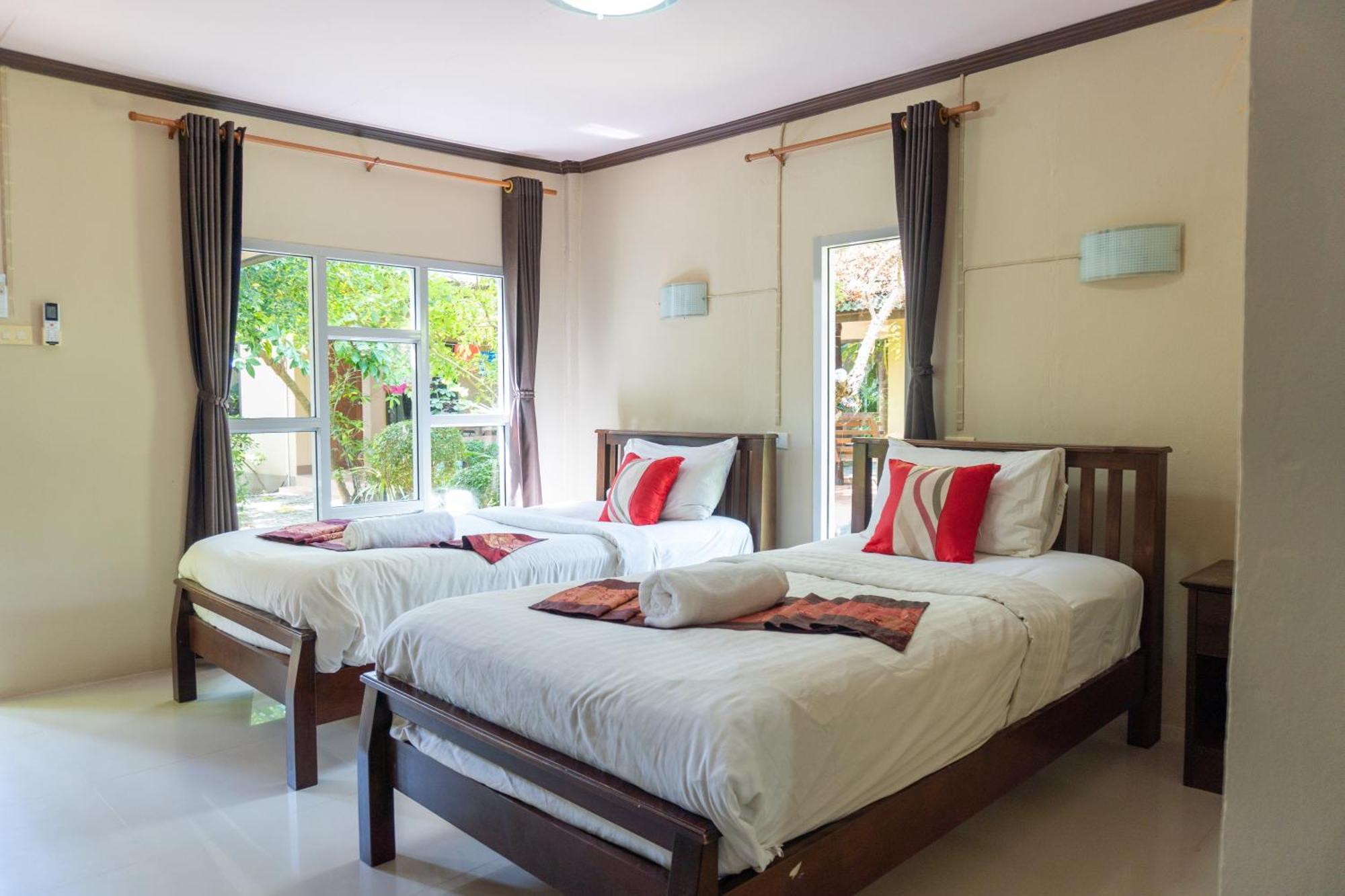 Lanta Riviera Beach Resort Koh Lanta Exterior photo